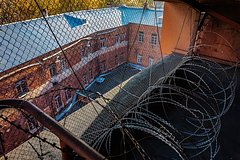 Двух молодых людей отправили в СИЗО по подозрению в убийстве 16-летней россиянки: Следствие и суд: Силовые структуры: Lenta.ru0