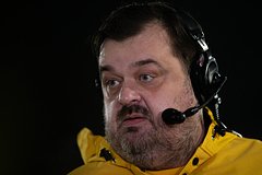 Комментатор Василий Уткин пошутил про голую вечеринку Ивлеевой: Интернет: Интернет и СМИ: Lenta.ru0
