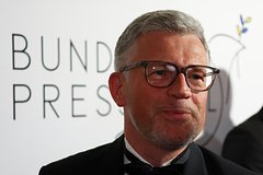Экс-посол Украины передразнил немецкого политика: Украина: Бывший СССР: Lenta.ru0