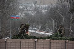 Ереван снова обвинил Баку в обстреле на границе: Закавказье: Бывший СССР: Lenta.ru0