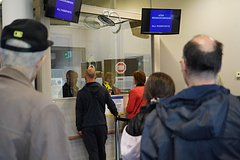 Эстония отказалась впустить 10 россиян после запрета на въезд по шенгену: Прибалтика: Бывший СССР: Lenta.ru0