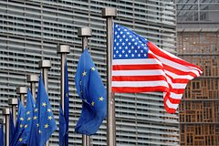 Европе спрогнозировали торговую войну с США: Политика: Мир: Lenta.ru0