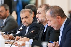 Фьюри оскорбил пришедшего к рингу Усика и получил ответ: Бокс и ММА: Спорт: Lenta.ru0
