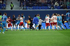 Футболистов «Зенита» и «Спартака» отстранили на шесть матчей за массовую драку: Футбол: Спорт: Lenta.ru0