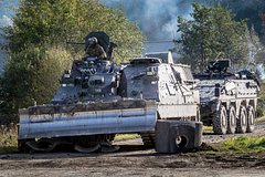 Германия передаст Украине в качестве помощи тяжелую бронетехнику: Политика: Мир: Lenta.ru0