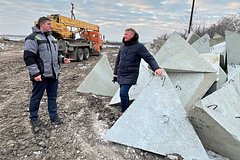 Глава граничащего с Украиной российского региона рассказал об укреплении рубежей: Политика: Россия: Lenta.ru0