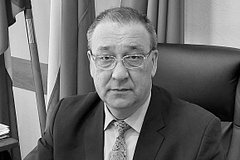 Глава российского поселка умер во время совещания: Политика: Россия: Lenta.ru0