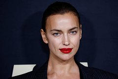 Ирина Шейк поделилась своими детскими фото из 1990-х: Личности: Ценности: Lenta.ru0