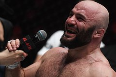 Исмаилов оценил победу над Иличем фразой «он не борется»: Бокс и ММА: Спорт: Lenta.ru0