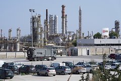 Италия собралась национализировать завод «Лукойла» на Сицилии: Госэкономика: Экономика: Lenta.ru0