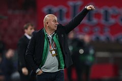 Карпин оценил работу Черчесова в «Ференцвароше»: Футбол: Спорт: Lenta.ru0