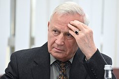 Колосков оценил изъятие антироссийского плаката у украинской болельщицы на матче: Футбол: Спорт: Lenta.ru0