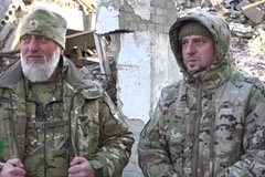 Командир «Ахмата» сообщил о наступлении по всей линии соприкосновения: Политика: Россия: Lenta.ru0
