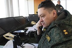 Командующий российскими войсками в Сирии встретился с лидером ополчения: Конфликты: Мир: Lenta.ru0