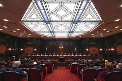 Конституционный суд принял к рассмотрению договоры о включении новых территорий: Общество: Россия: Lenta.ru0