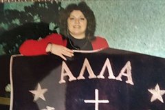 Ковер из лимузина Аллы Пугачевой выставили на продажу за 850 тысяч рублей: Роскошь: Ценности: Lenta.ru0