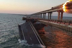 КЖД раскрыла подробности пожара на Крымском мосту: Происшествия: Россия: Lenta.ru0
