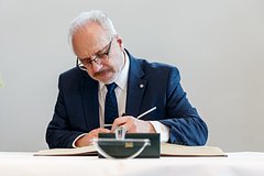 Латвия заявила о нежелании вести диалог с Путиным: Политика: Мир: Lenta.ru0