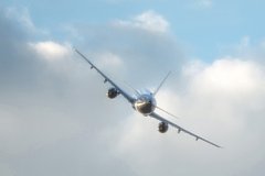 Летевший из Турции самолет с россиянами сменил курс и сел в другом городе: Россия: Путешествия: Lenta.ru0