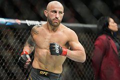 Лучшему бойцу UFC дали совет перед поединком с Махачевым: Бокс и ММА: Спорт: Lenta.ru0