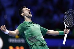 Медведев проиграл Джоковичу на Итоговом турнире ATP: Летние виды: Спорт: Lenta.ru0