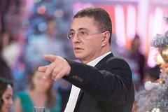Мясников оценил эффективность популярного средства для новогоднего застолья: ТВ и радио: Интернет и СМИ: Lenta.ru0
