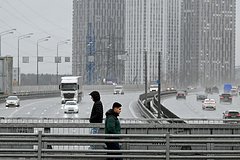 Москвичам предрекли переход на зимний режим: Климат и экология: Среда обитания: Lenta.ru0