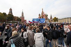 МВД заявило о 180 тысячах участников митинга-концерта в Москве: Полиция и спецслужбы: Силовые структуры: Lenta.ru0