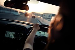 На подъезде к Крымскому мосту образовалась огромная пробка из автомобилей: Россия: Путешествия: Lenta.ru0