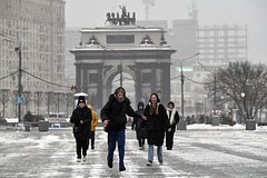 Названы способы избежать травмы при падении на льду: Общество: Россия: Lenta.ru0