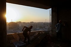 Неизвестный беспилотник обстрелял ракетами базу США в Сирии: Происшествия: Мир: Lenta.ru0