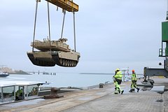 Нидерланды поставят Украине танки и другое вооружение на 120 миллионов евро: Политика: Мир: Lenta.ru0
