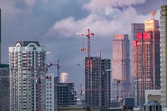 Один тип недвижимости в Москве начали продавать с хорошей скидкой: Дом: Среда обитания: Lenta.ru0