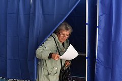 Опубликованы данные о явке на референдумы за два дня: Украина: Бывший СССР: Lenta.ru0