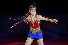Отец Трусовой заявил о желании выбирать комментаторов на ее выступления: Зимние виды: Спорт: Lenta.ru0