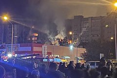 Открытое горение в жилом доме в Ейске ликвидировано: Происшествия: Россия: Lenta.ru0