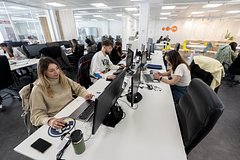 Парень устроился на работу в офис и удивился одному факту: Интернет: Интернет и СМИ: Lenta.ru0