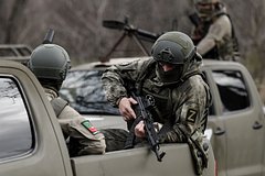 Песков заявил о гордости за участвующих в СВО добровольцев: Политика: Россия: Lenta.ru0