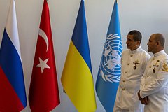 План движения судов в Черном море согласовали без участия России: Политика: Мир: Lenta.ru0