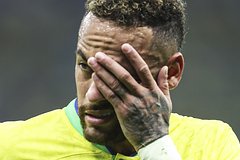 Получивший травму Неймар подхватил вирус на чемпионате мира: Футбол: Спорт: Lenta.ru0