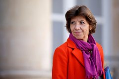 Посол ЦАР ответил на заявления главы МИД Франции о взрыве в Русском доме: Политика: Мир: Lenta.ru0
