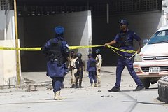 Посольство РФ призвало россиян не ехать в Сомали после взрывов: Политика: Мир: Lenta.ru0