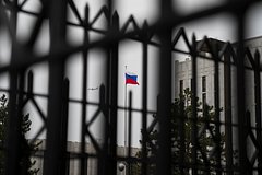 Посольство России назвало новые санкции США свидетельством бессильной злобы: Политика: Мир: Lenta.ru0