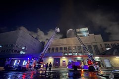 Пожар на Микояновском мясокомбинате потушили: Происшествия: Россия: Lenta.ru0