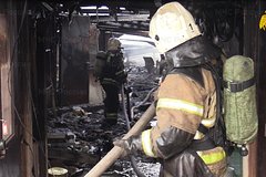 Пожар в клубе в Костроме полностью потушили: Происшествия: Россия: Lenta.ru0