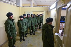 Путин поручил демобилизовать одну категорию россиян: Политика: Россия: Lenta.ru0