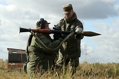 Путин высказался о снаряжении участников спецоперации: Политика: Россия: Lenta.ru0