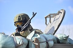 Раненый российский командир с группой шесть часов держал оборону занятых позиций: Общество: Россия: Lenta.ru0
