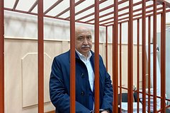 Ректору Казанского университета продлили арест по делу об убийстве: Следствие и суд: Силовые структуры: Lenta.ru0