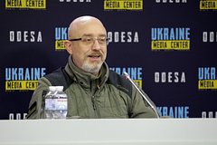 Рогозин назвал наглым обращение главы Минобороны Украины к россиянам: Политика: Россия: Lenta.ru0